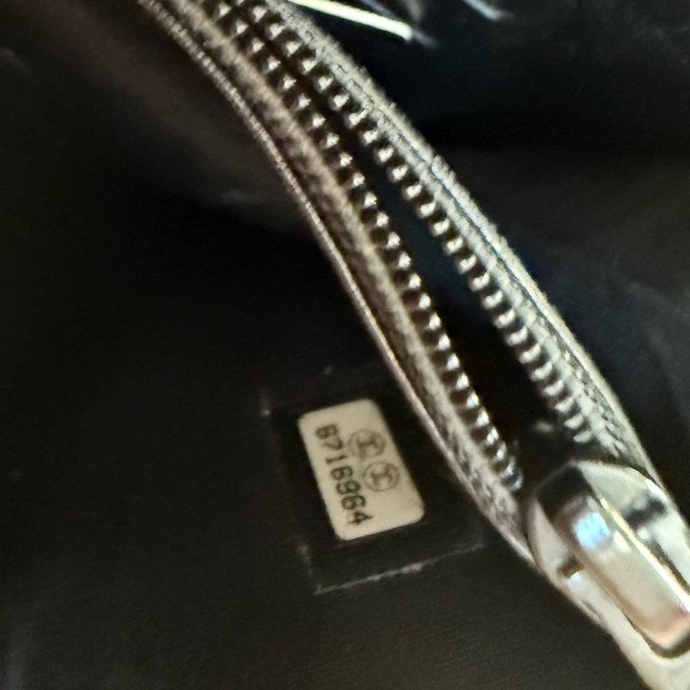 Chanel Black Patent Leather CC Logo Wallet Clutch - Picture 11 of 11